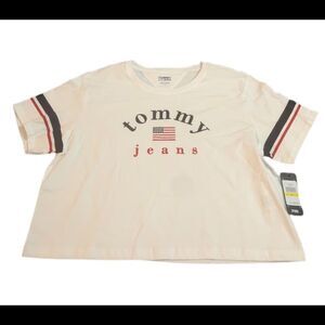 NWT Tommy Hilfiger T-shirt